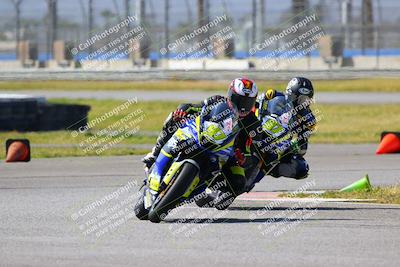 media/Mar-19-2022-Fastrack Riders (Sat) [[4e7522d738]]/Level 5 Race/Turn 6/